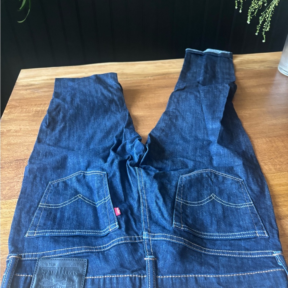 Levi's Indigo Denim Jeans with Black Patch